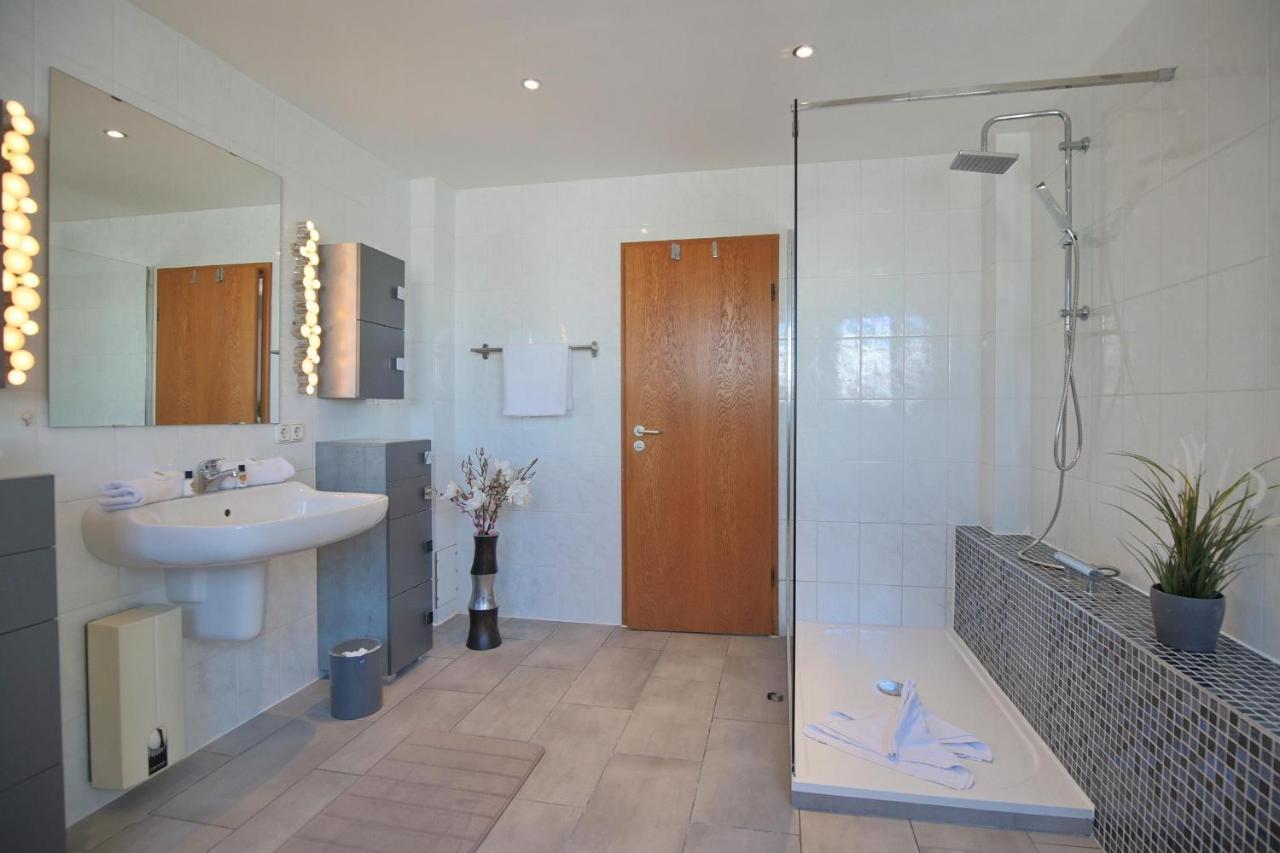Ferienhaus Glockenstrasse Ferienwohnung Ostseehoehe Appartement 2 沙博伊茨 外观 照片
